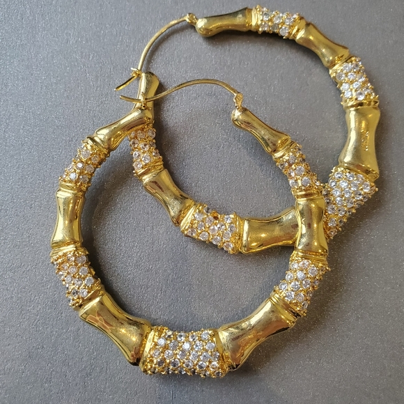 NOIR|Womens gold and rhinestone hoop earrings - Picture 3 of 6